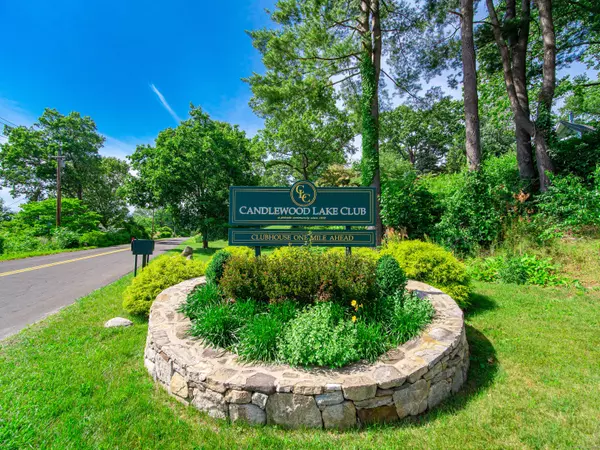 2 Meadow Lane, New Milford, CT 06776
