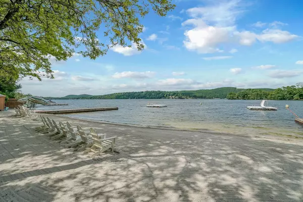 New Milford, CT 06776,2 Meadow Lane