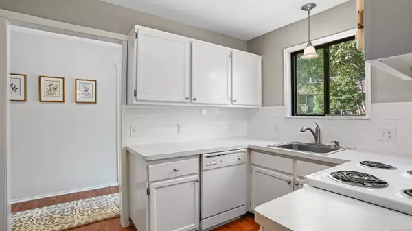 525 Heritage Village #A, Southbury, CT 06488