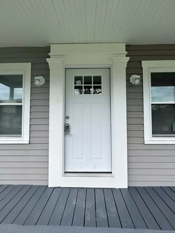 Thomaston, CT 06787,42 Litchfield Street