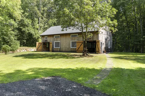 586 Middletown Road, Colchester, CT 06415