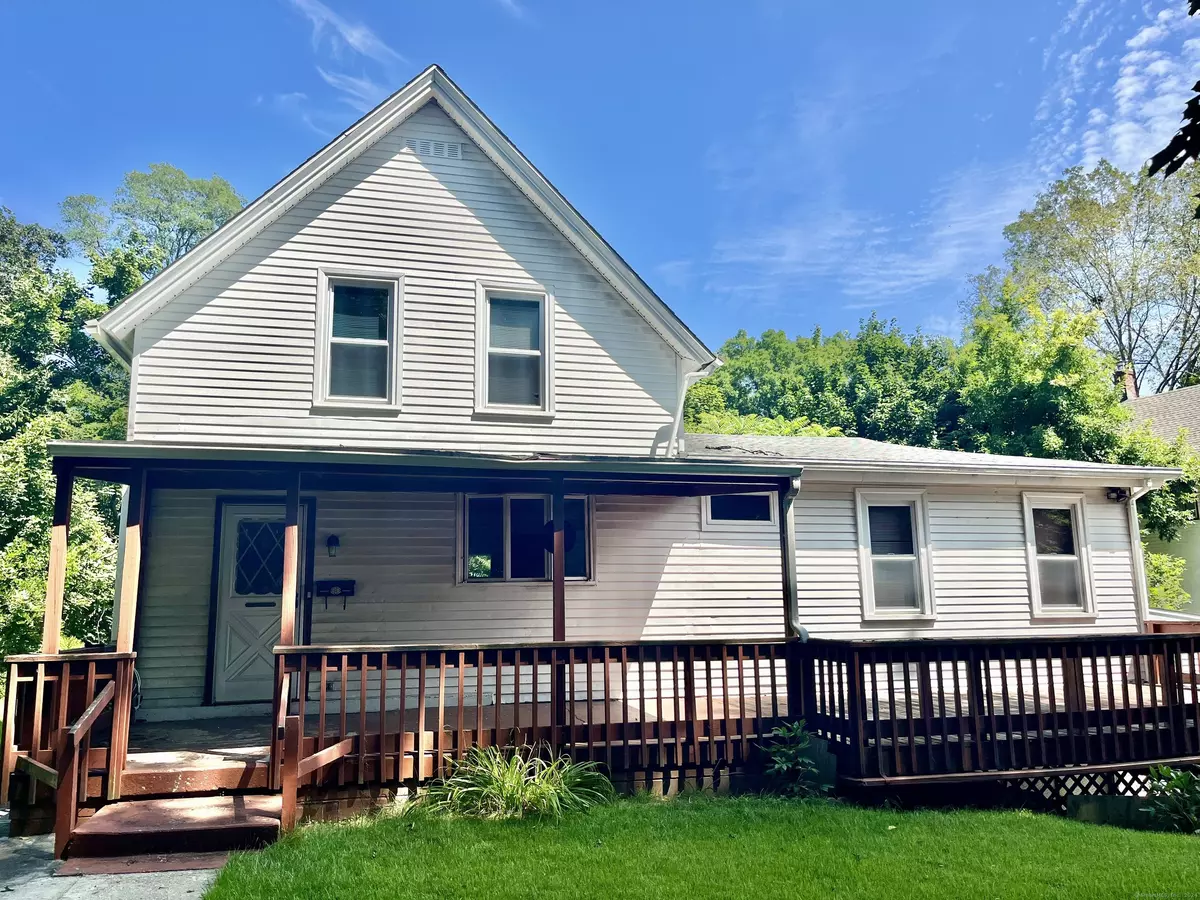 Norwich, CT 06360,89 Hickory Street