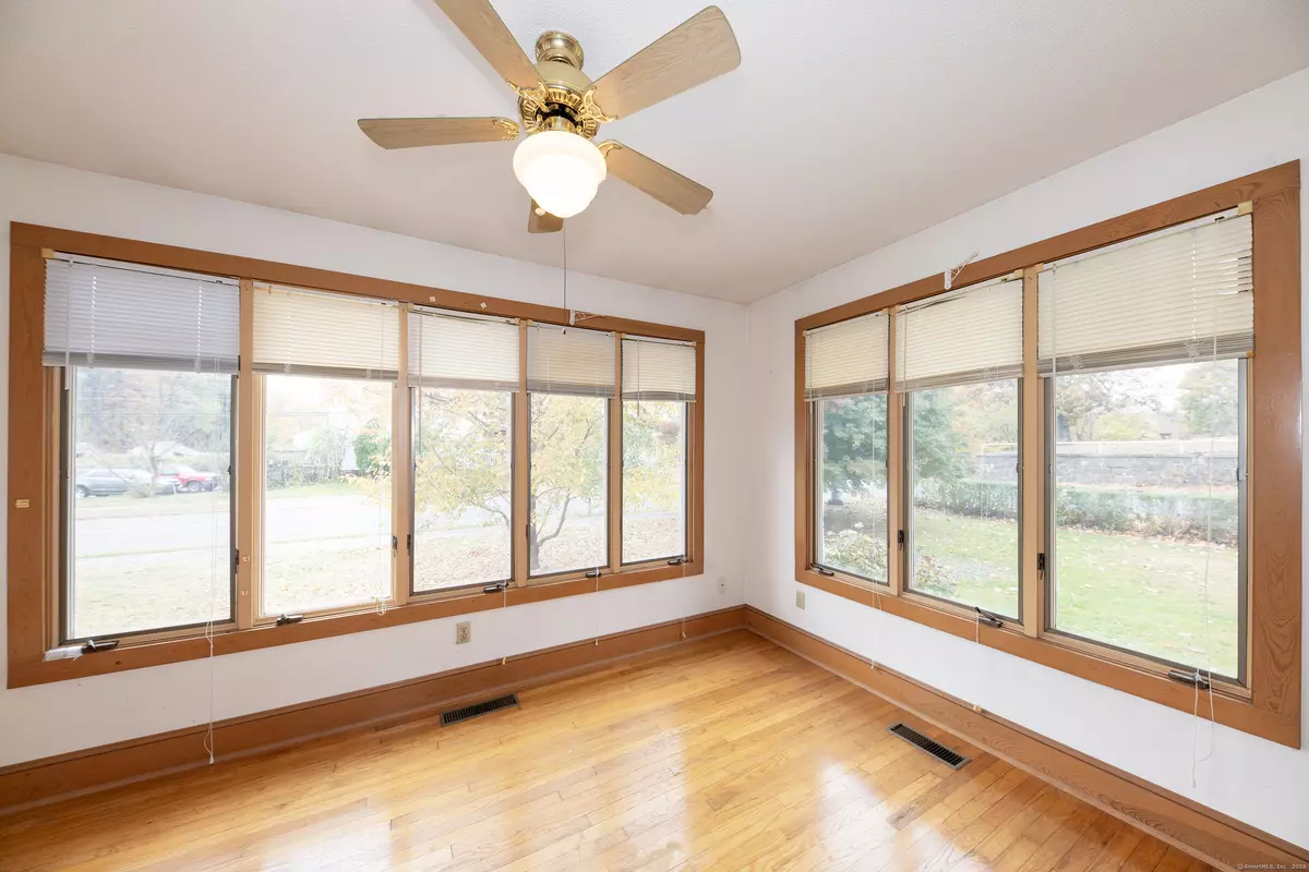 Meriden, CT 06450,1129 North Colony Road