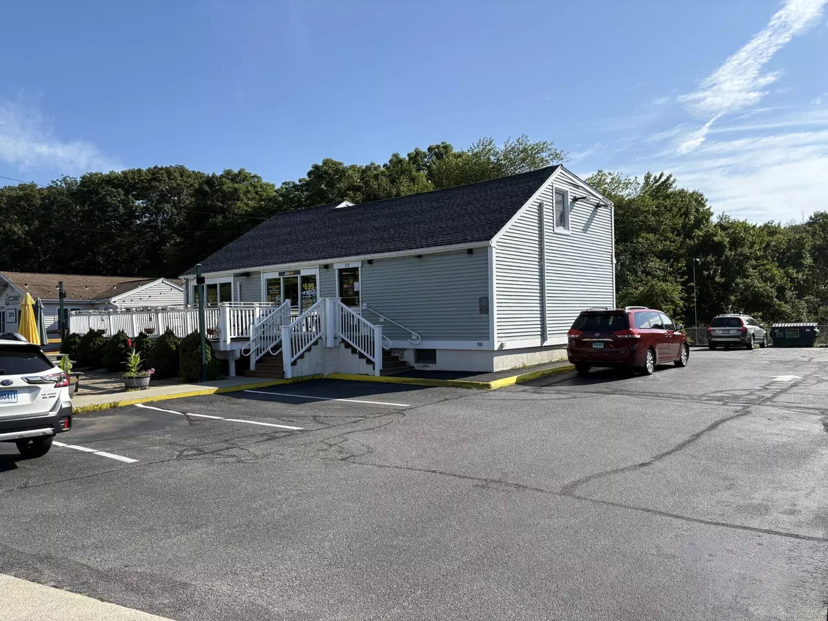 East Lyme, CT 06333,23 Chesterfield Road