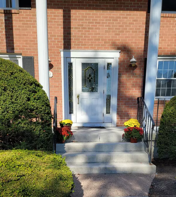 Glastonbury, CT 06033,12 Brewster Road #12B