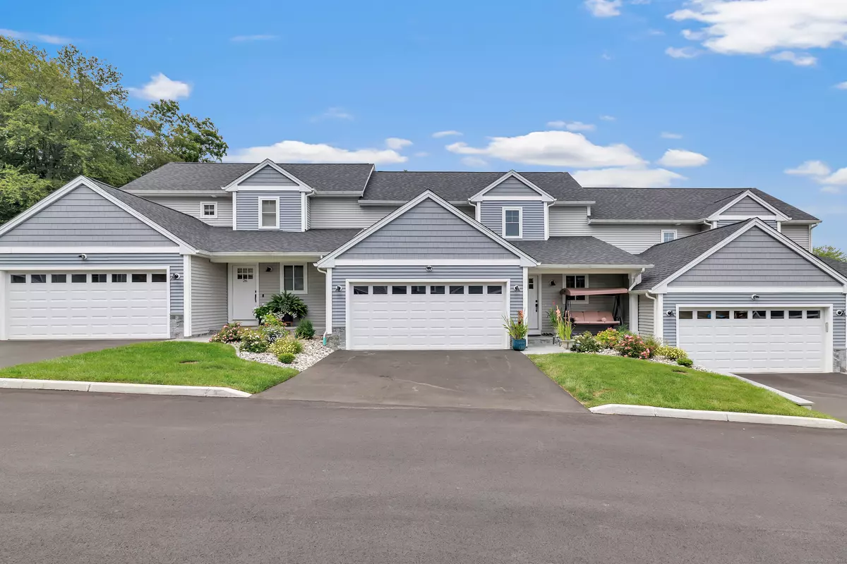 Shelton, CT 06484,85 River Road #1 Windward Way