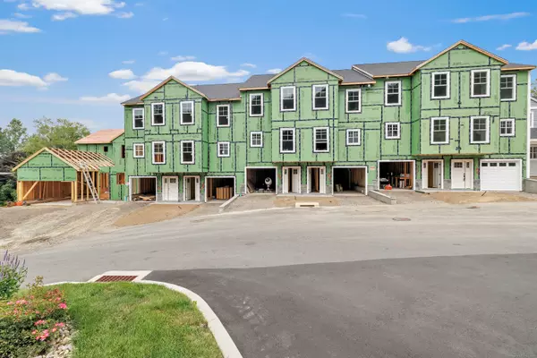 85 River Road #7 Windward Way, Shelton, CT 06484