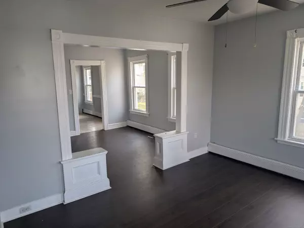 Waterbury, CT 06706,83 Lounsbury Avenue #2