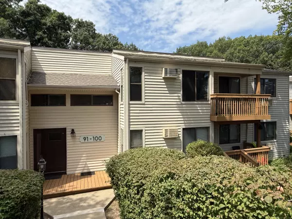 92 Woodland Drive #92, Cromwell, CT 06416