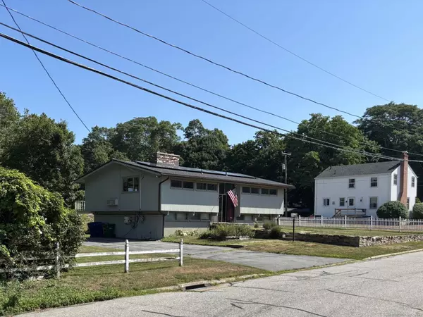 Waterford, CT 06385,19 Glenwood Road