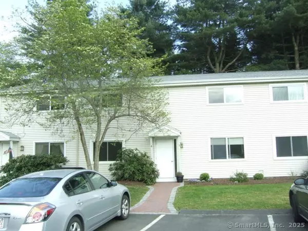 Woodbury, CT 06798,74 Washington Road #APT 4