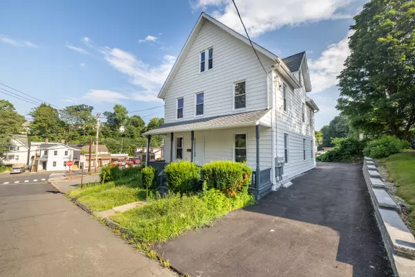 Shelton, CT 06484,10 Perry Hill Road #2