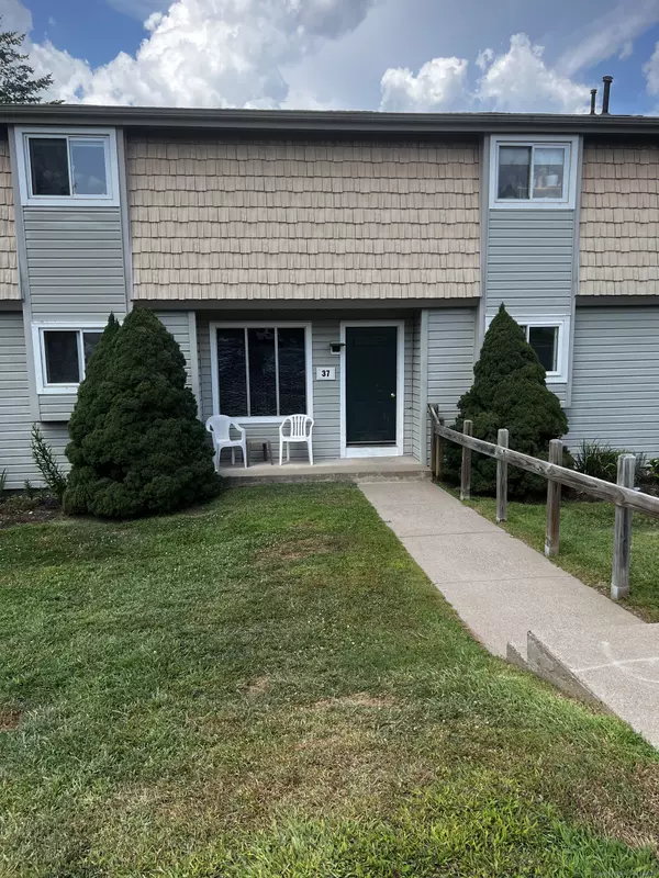 Rocky Hill, CT 06067,37 Carillon Drive #A