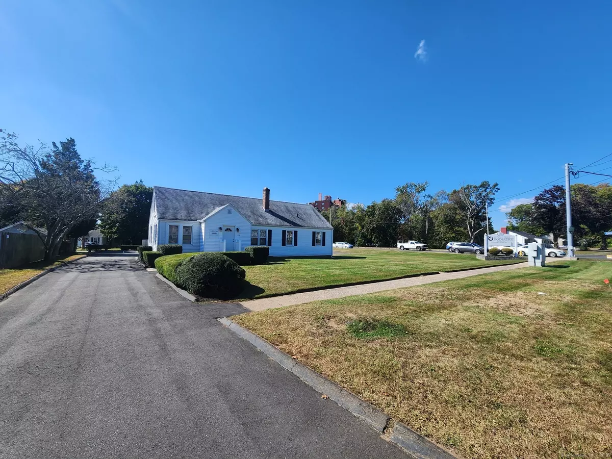 East Haven, CT 06512,128 Saltonstall Parkway