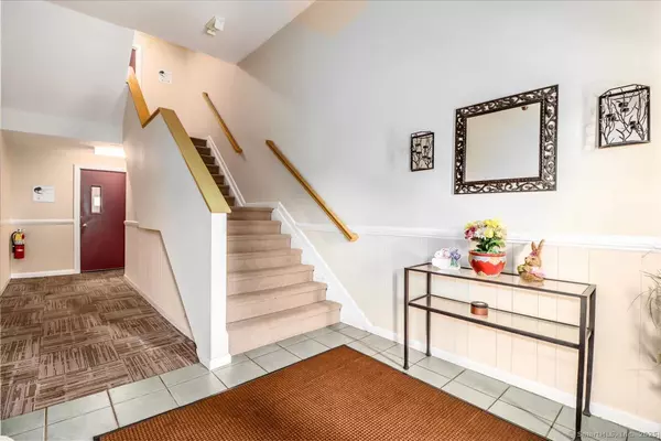New Milford, CT 06776,17 Fordyce Court #APT 12
