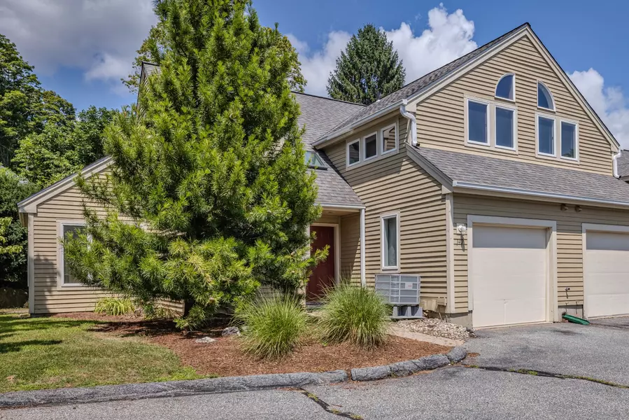 142 Courtyard Lane #142, Mansfield, CT 06268