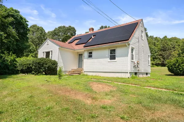 98 Bloomingdale Road, Waterford, CT 06375