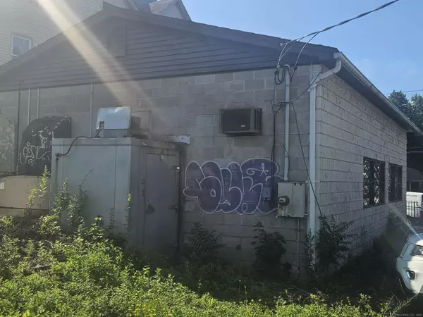 Waterbury, CT 06706,1005 Baldwin Street