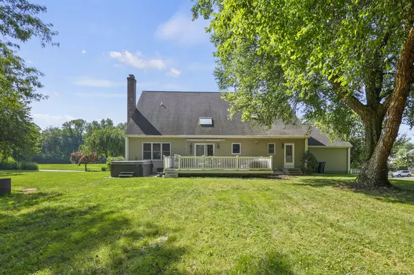 Cheshire, CT 06410,12 North Pond Road