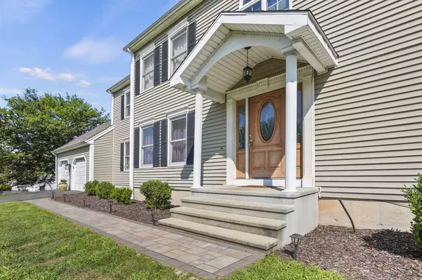 Cheshire, CT 06410,12 North Pond Road