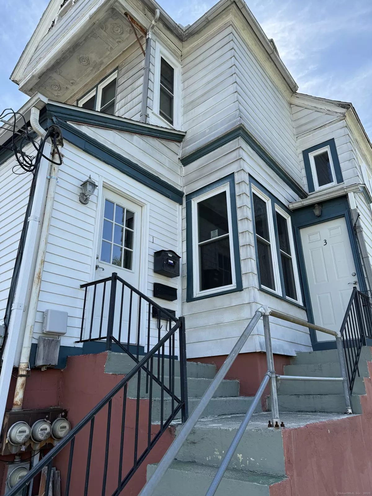 Stonington, CT 06355,31 Willow Street #3
