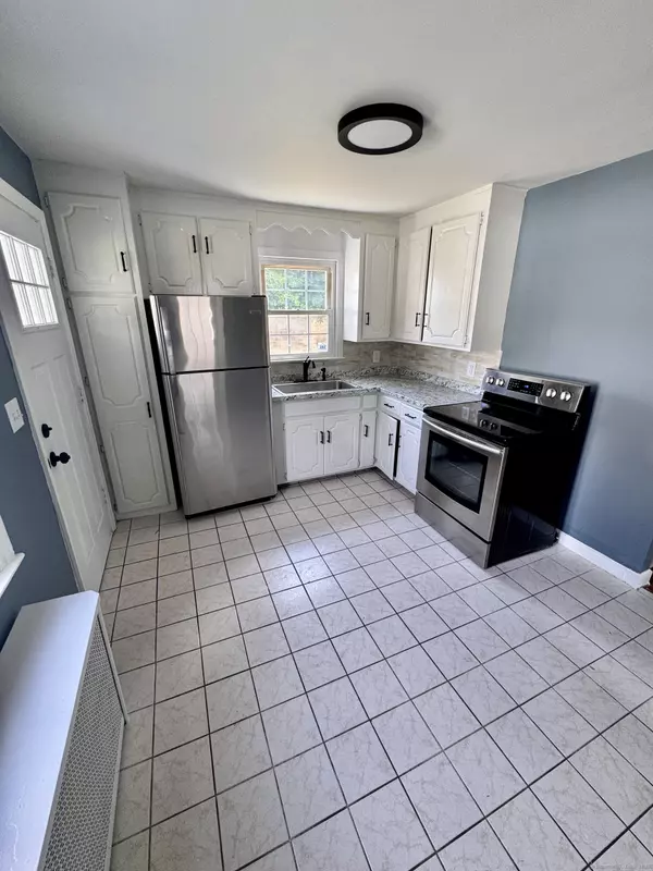 Hamden, CT 06514,17 Westview Street