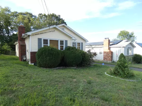 Bridgeport, CT 06606,490 Woodside Avenue