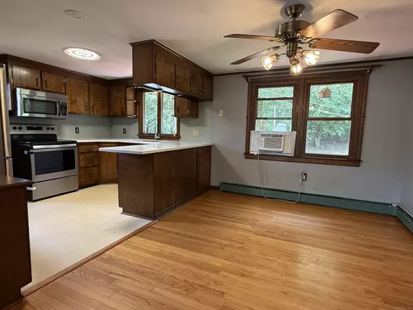 Montville, CT 06382,73 Driscoll Drive