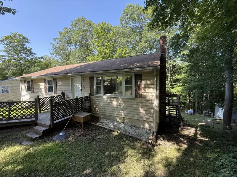 179 Gilbert Avenue, Winchester, CT 06098