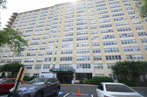 2625 Park Avenue #14N, Bridgeport, CT 06604
