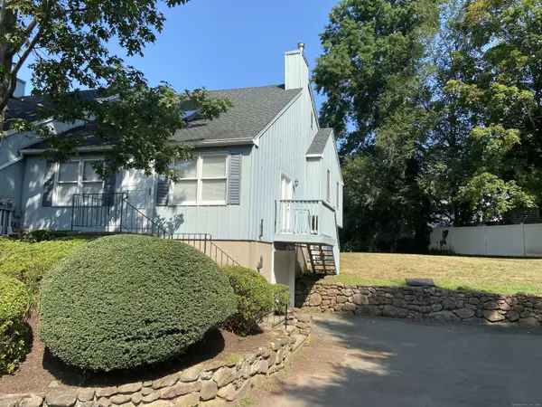 3 Valley View Drive #3, Hamden, CT 06518