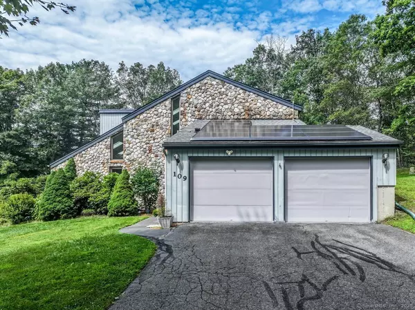 Danbury, CT 06811,107 King Street