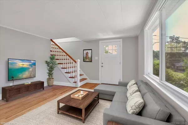 Burlington, CT 06013,16 Strong Street