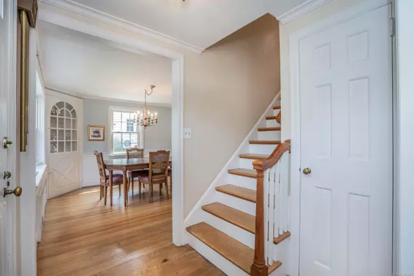 West Hartford, CT 06107,57 Linbrook Road