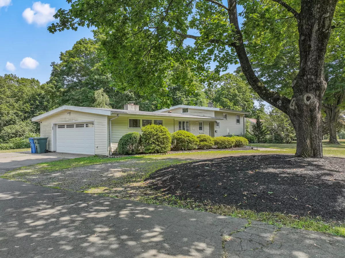Hamden, CT 06514,435 Shepard Avenue