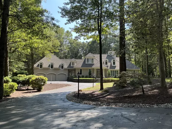 7 Sunningdale, Farmington, CT 06032