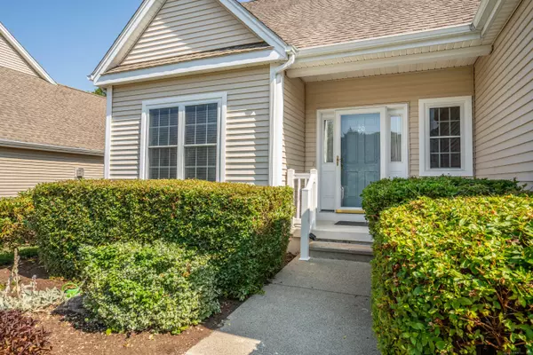 20 Spinnaker Drive #20, East Lyme, CT 06357