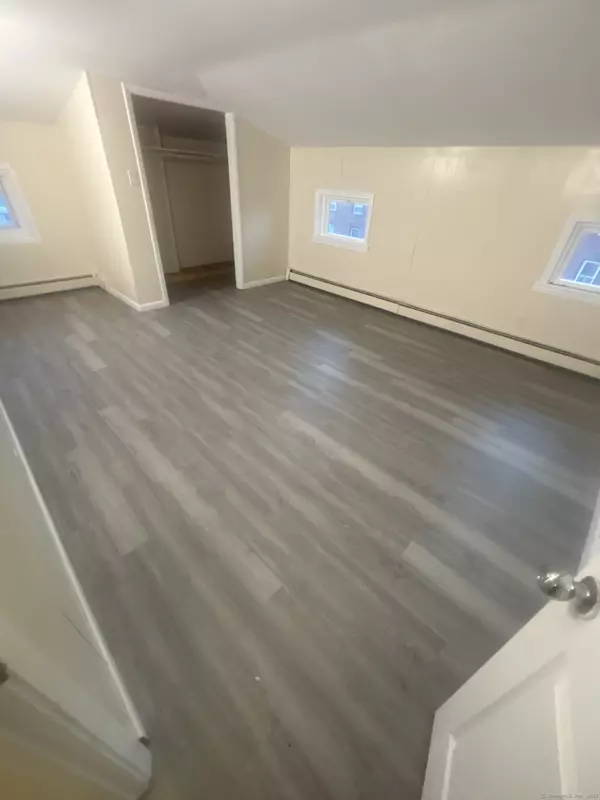 Hartford, CT 06183,32 Wolcott Street #2