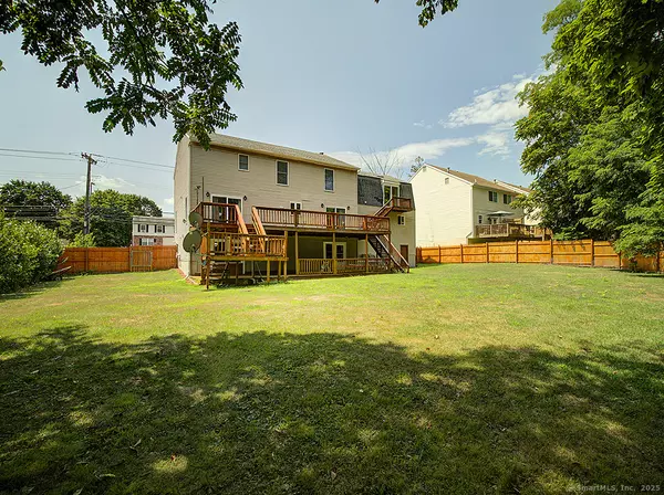 Woodbridge, CT 06525,1681 Litchfield Turnpike