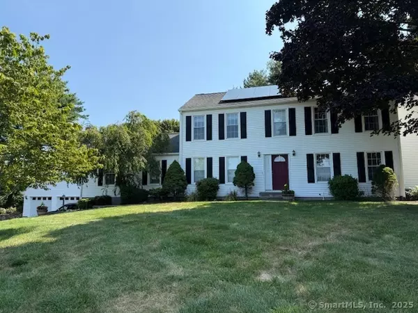 17 Hundred Acres Road, Newtown, CT 06470