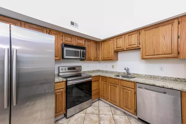 Middletown, CT 06457,1 Forest Glen Circle #20