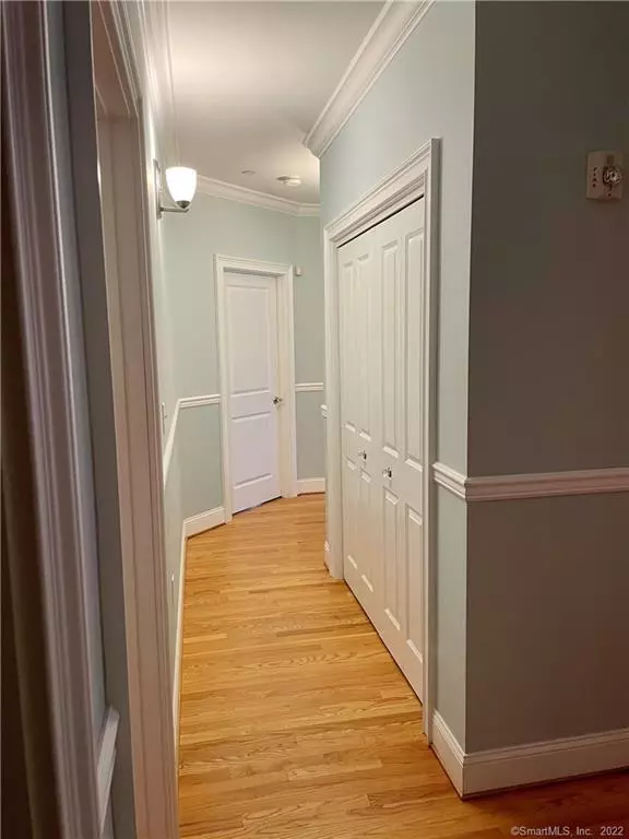 West Hartford, CT 06119,730 Farmington Avenue #201