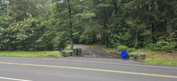 Avon, CT 06001,189 West Avon Road