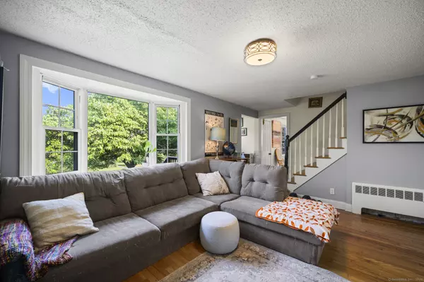 Windsor, CT 06095,157 Henry Street