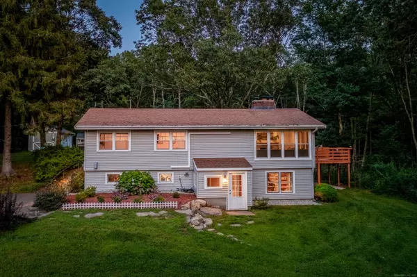 31 Hartford Turnpike, Tolland, CT 06084