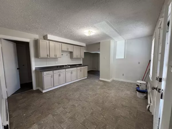 East Hartford, CT 06108,645 Burnside Avenue #1C