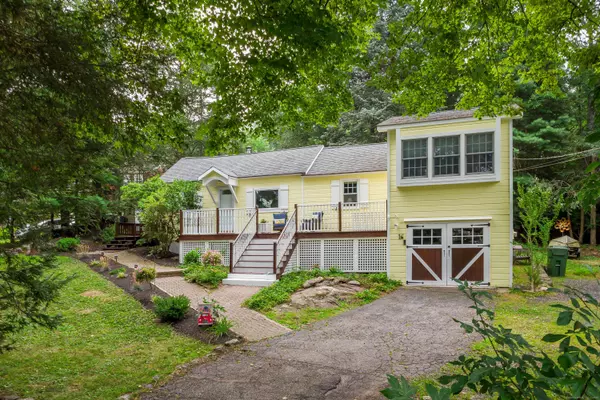 16 Flak Lane, New Fairfield, CT 06812