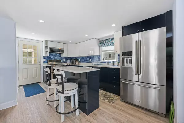 Milford, CT 06460,28 Virginia Street