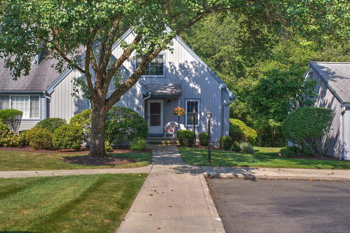 Fairfield, CT 06825,48 Gate Ridge Road #48