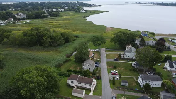 Old Saybrook, CT 06475,20 Hill Street